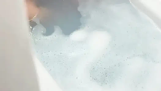 на девушке-тобруте в душе в конечном итоге застукали