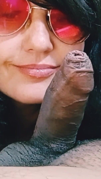 Epski trenutak iz "Napaljeni Toyboy dobiva milf"