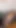 Beyaz uyluk yükseklerinde çift penetrasyonlu yoğun vibratör ve dildo oyunu