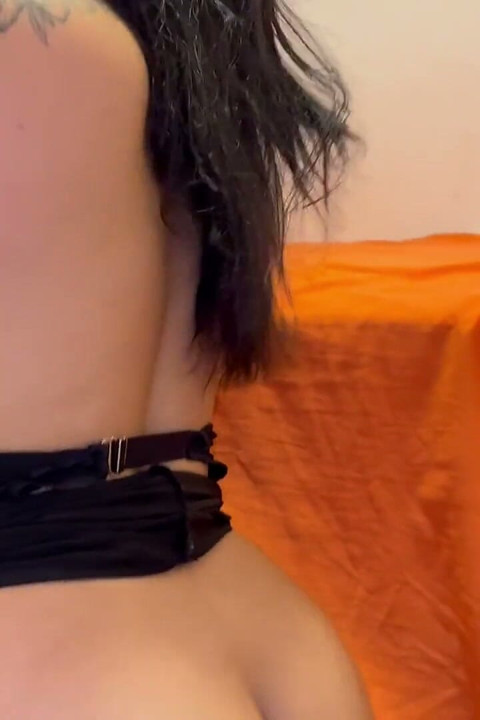 After the Party, My Trans Friend Fucked My Pussy