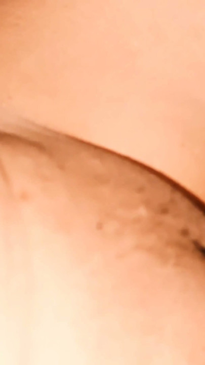 Desi 쓰리섬 핫 영상, 늙은 아빠와 의붓아들이 의붓여동생과 하드코어 섹스, 그녀의 보지를 박는 인도 힌디어 오디오 영상 | 클립 2