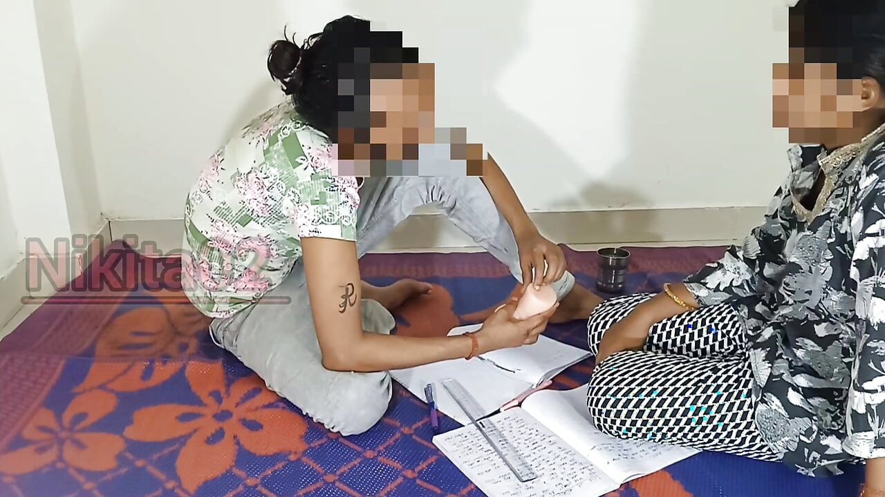 Stiefbruster und stiefschwester-spaß mit sexspielzeug |sexspielzeug-cache in meiner stiefschwester |xxx video porno-video|deshi chudai video