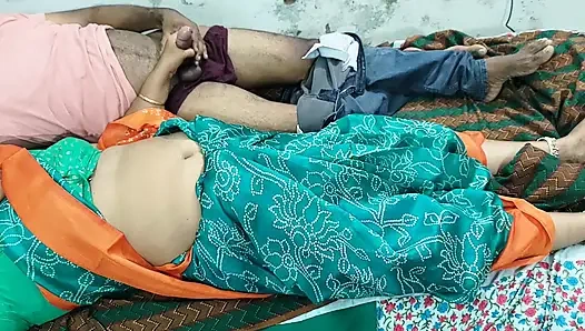 Сводная сестра и я расслаблялись на кровати, когда он был потрясен мыслью, что я вдруг захотела заняться сексом с ним.