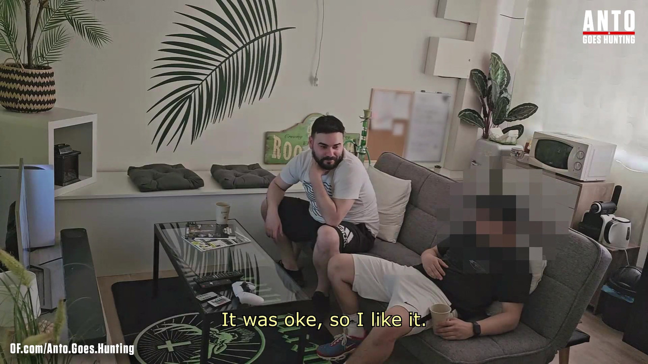 我的直男朋友“chris”（他以前发现我在撸管）上一次问我，并给我惊喜