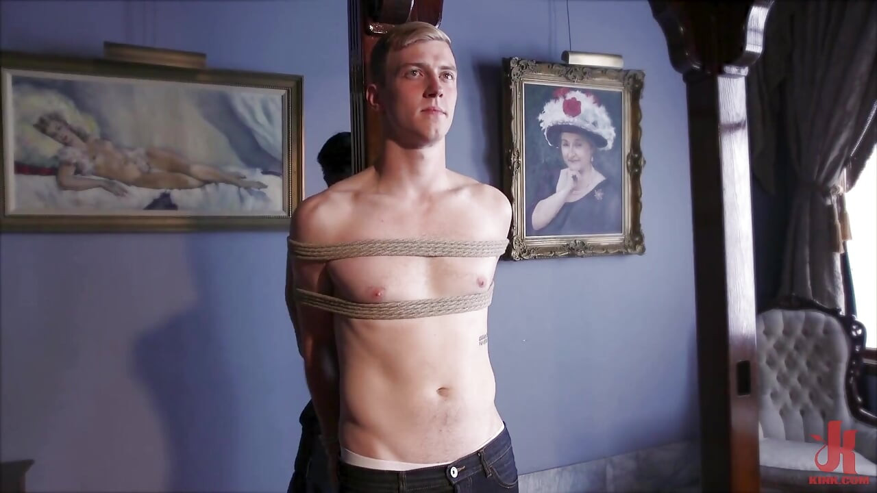 Chris Pryce ชายแท้โดนหนุ่มจับได้ครั้งแรก