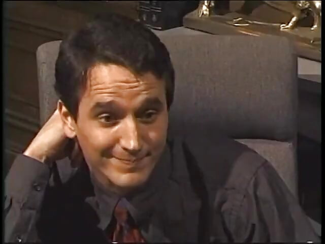 De eerste keer dat ze een tong in haar mooie tienerkutje krijgt