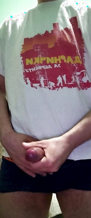 Young Gay Masturbates Until Cumming