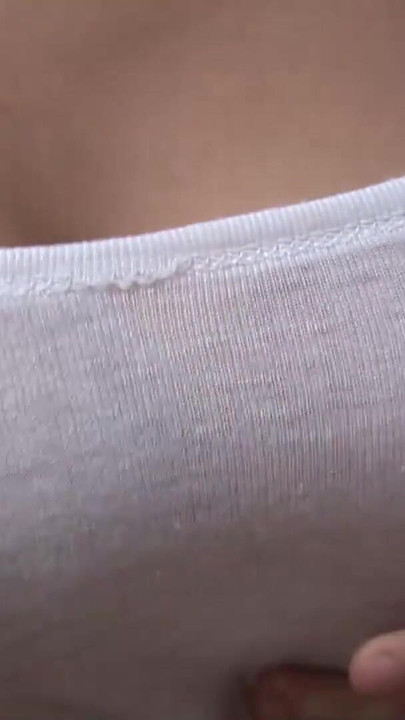 Morate vidjeti trenutak iz "milfe tinejdžerka jaše novu igračku za odrasle prije nego što je dlakava"