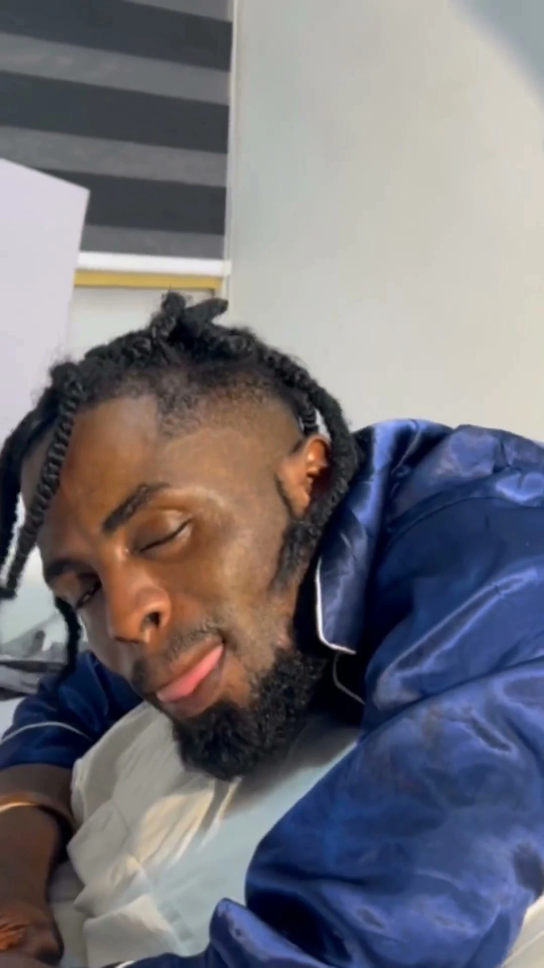 Just Relaxing Quiet Night in Bedroom Mood,bbeshocker