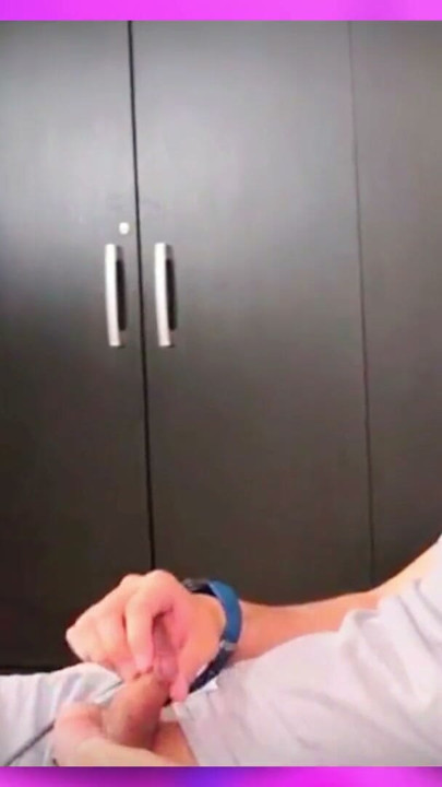 Napalona pokojówka rżnie się z szefem w zamian za podwyżkę - Tommy_Santox | Klip 1