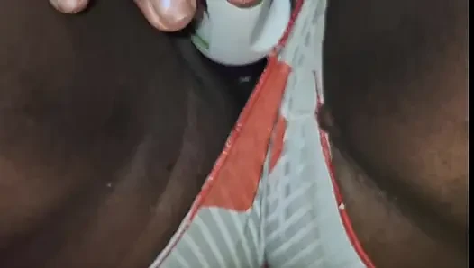 Das passiert, wenn ich, als freche stiefmutter, geil an ihren stiefsohn denke