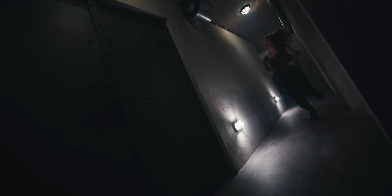 末日外星寄生蟲 - 黑妞與紅髮女同性戀支配 精神控制性愛