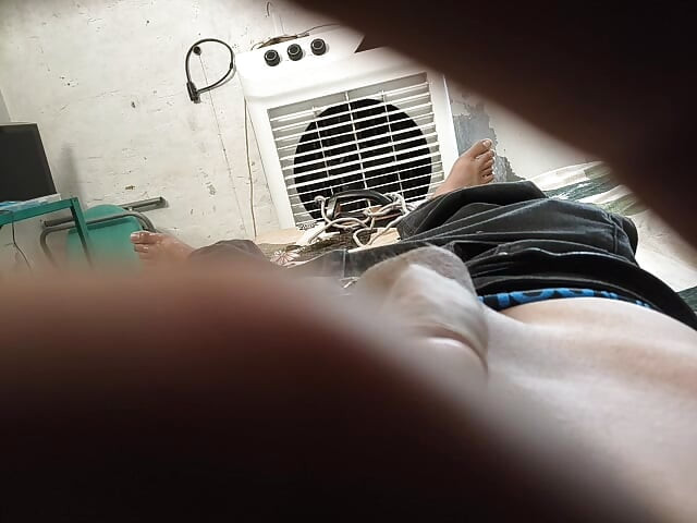 Ye Loda Kisi Bhi Chut Ko Faad Dega: Chut Me Se Paani Niklwane Wala