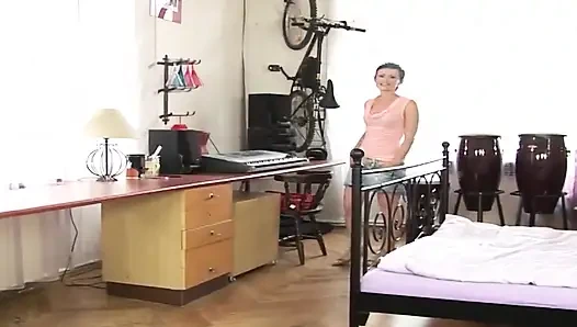 Hot Blowjob with Brunette MILF and Cum Swallowing