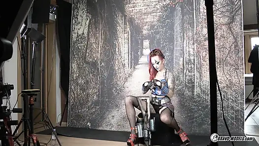 Anne Wild - 399 - Фотосессия за кулисами