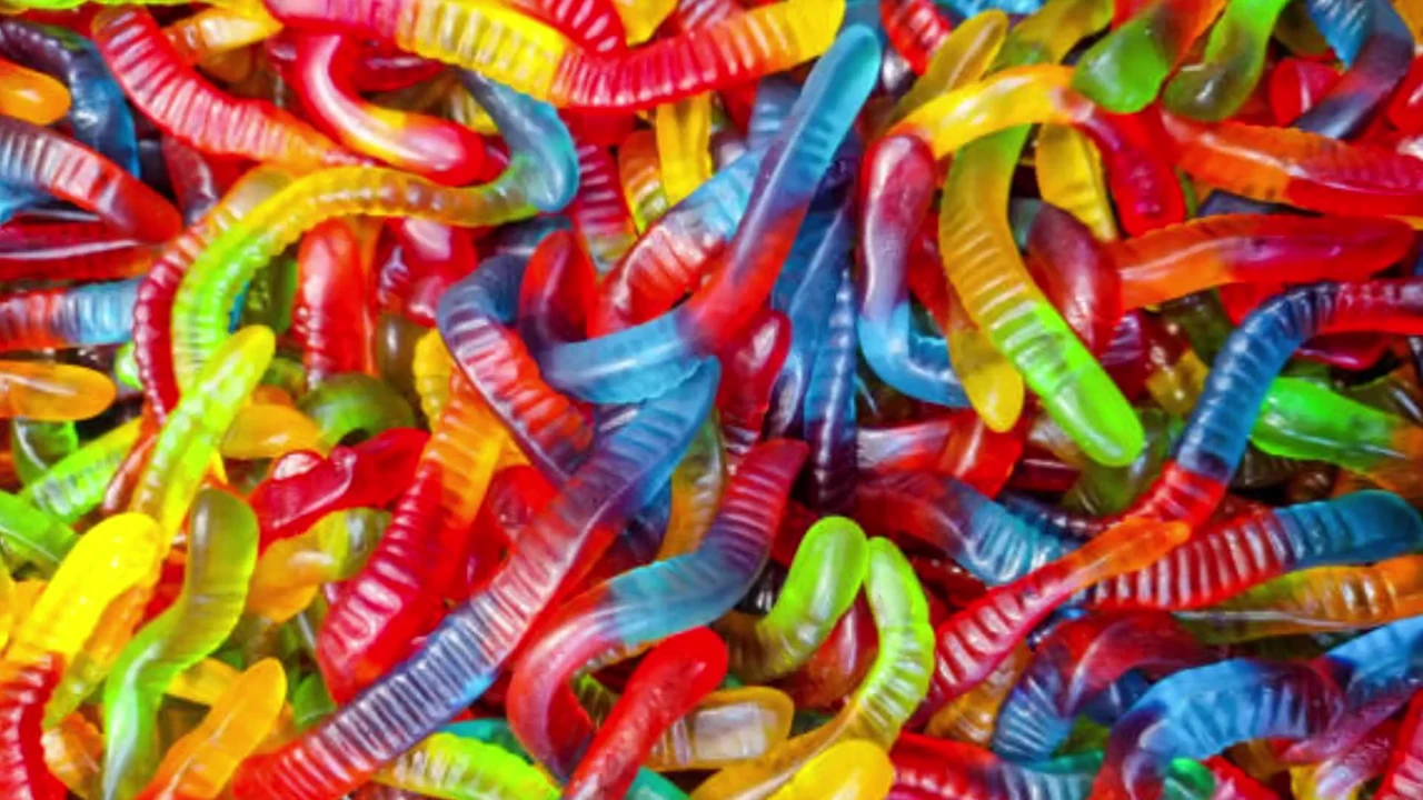 Ashley Ace Ve Pinktheotekron - Gummy Worms Ile Eğlence Bölüm 1