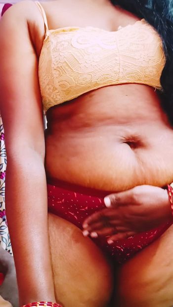 सेक्सी गृहिणी तेलुगु गंदी बातचीत