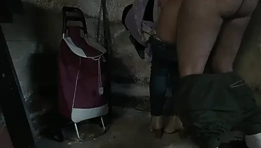 Suriyeli mülteci Alman ev sahibi tarafından yakalandı - anal ficken