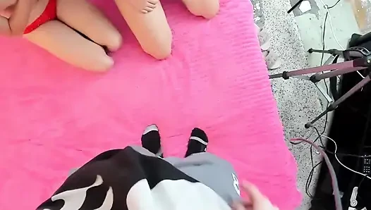 Teen stiefschwestern ficken zu dritt und lecken muschi