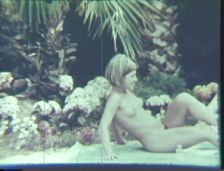Varm vintage sex utendørs ved svømmebassenget!