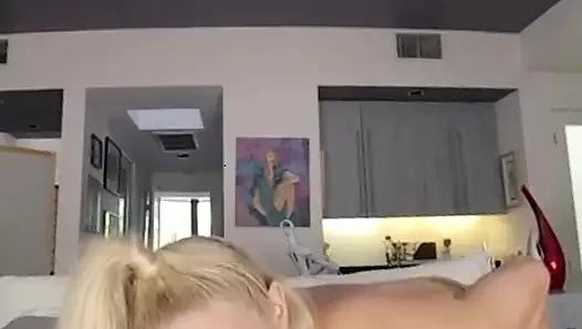 BaDoinkVR сегодня Kenzie Anne кричит для жесткого траха, часть 1