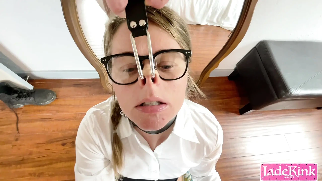 Prettiest secretary face fucking sloppy slime