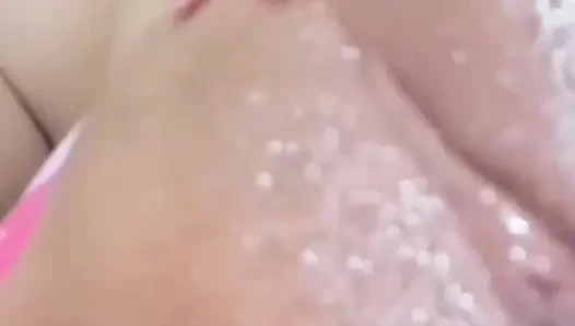 Kolombiyalı kadın kendine lezzetli bir şekilde dokunuyor