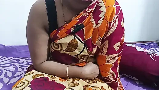 Orta yaşlı seksi üvey annem büyük yarağımın amında net sese sahip olmasını seviyor