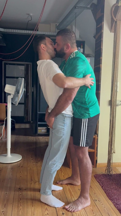 Sexy Boy Gets Fucked by Big Muscle Stepdaddy