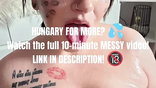 Немецкую шлюшку на карнавале полностью покрыли!  Грязный леопард после вечеринки