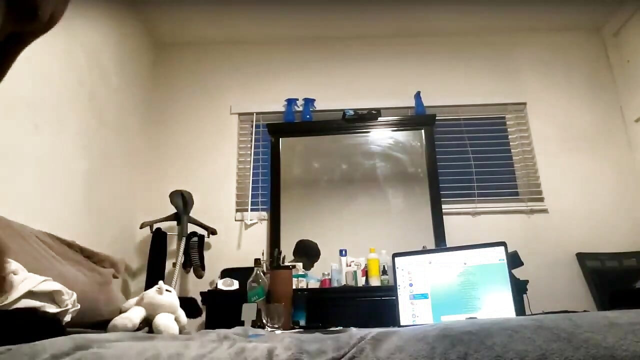 Black Ass Melts Fast with White Dildo Warmth