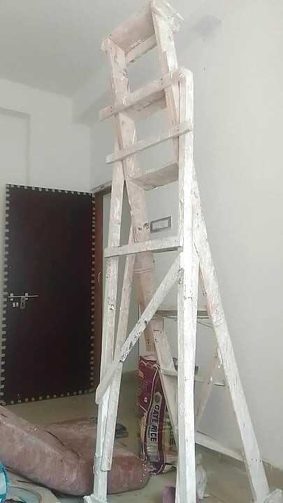 Full nude showing.