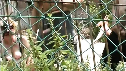 Inglese Slutty Hairy MILF Looking for Big Cocks to Get Fucked in the Park