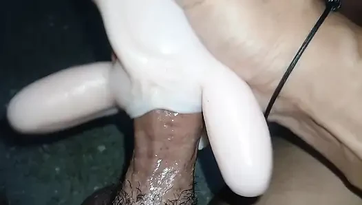 Adam sokaktan masum bir kızı sikiyor