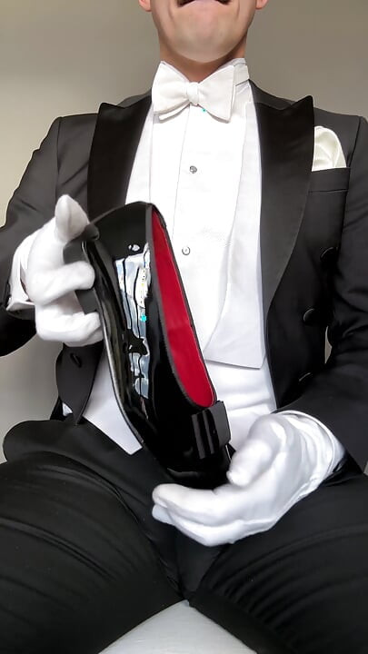 Gentleman in Tails Jerks off Into His Patent Leather Shoes