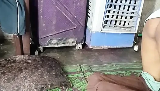 Большая молодая сосет член раком