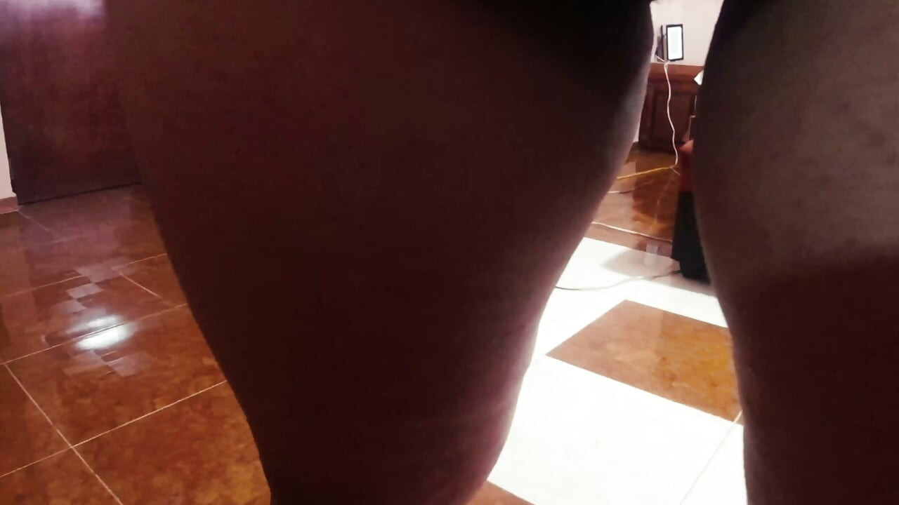 Casting Curvy Latina, her breasts moved like pears and her camel toe was wet