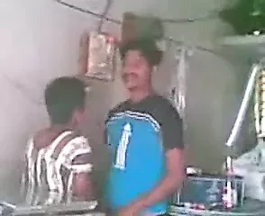 在商店里做爱
