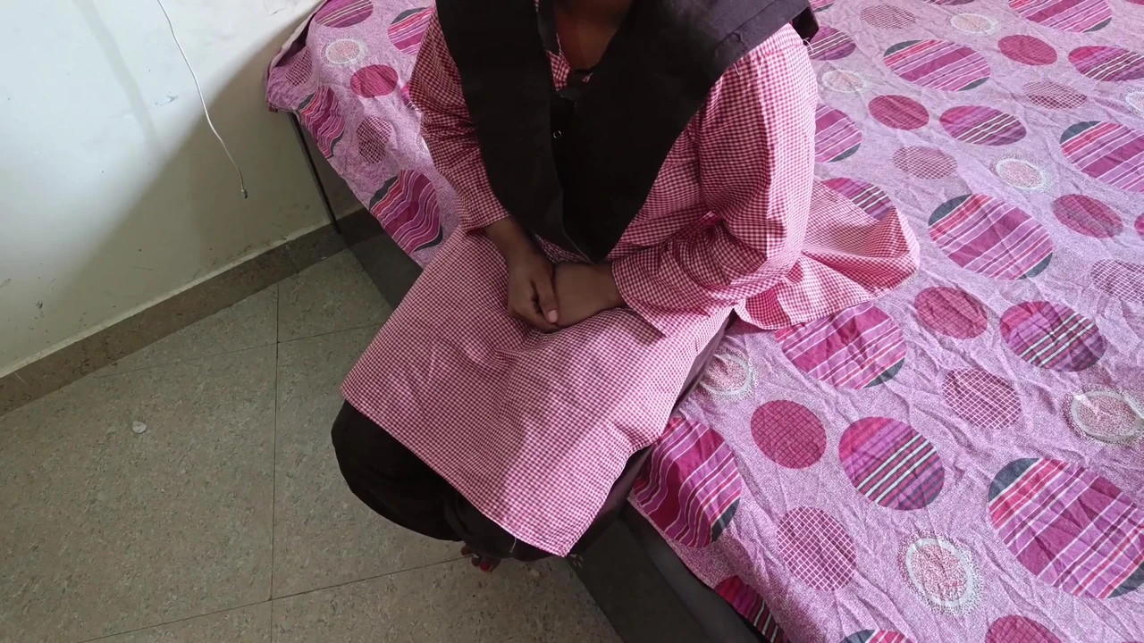 Indian village college student was painfull fucked with boyfriend in doggy style position and clear Hindi audio language