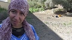 Türk amatör evli kadın Amerikalı askerle herkesin içinde seks yapıyor