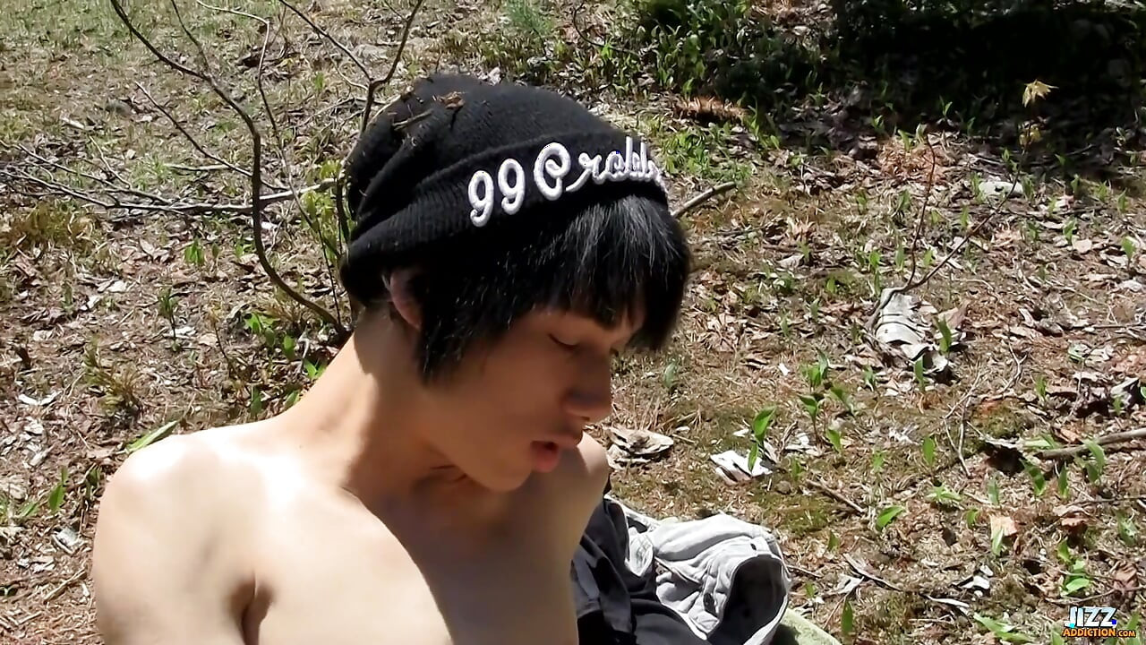 An Outdoor Cum Eruption!