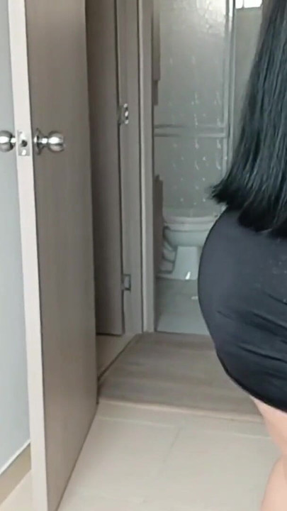 Unforgettable moment from "I like to look at the big buttocks that my stepmom&#039;s has@"