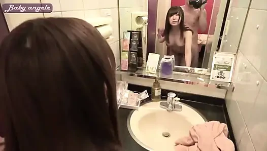 Geben sie es zu oder ich habe ft move - das süß aussehende Mädchen, über das jeder spricht