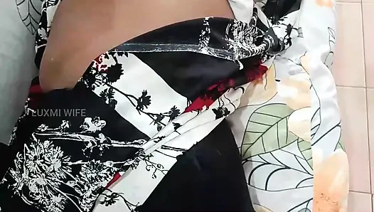 Жена получает пиковый оргазм, текущий из киски - 2