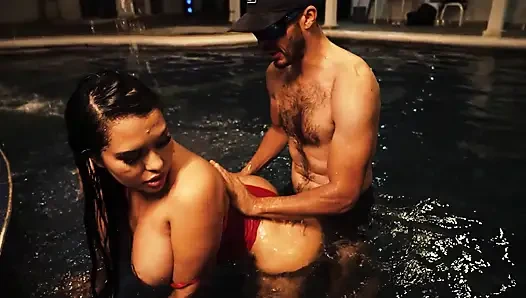 I Pay for My Swimming Lessons to the Swim Instructor with My Big Tits and My Huge Ass Bounce