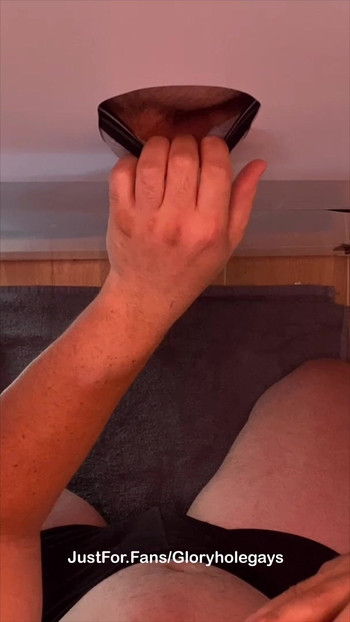 Long Foreskin, Wet Tongue - and a Mind-Blowing Finish