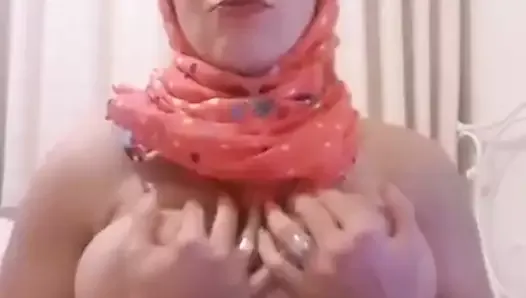 Chubby Arab Step Mom in Hijab 2