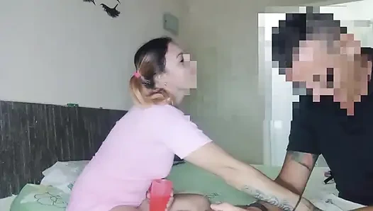 Ich habe meinen stiefvater in seinem schlafzimmer gefickt