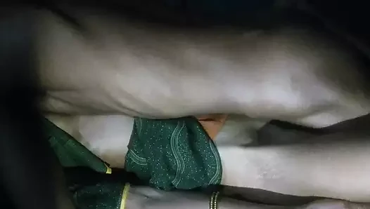 Sister-in-law got the brother-in-law to with a fat dragon condom, the wish was fulfilled in the night, sister-in-law's very jaatke lage, desi bhabhi village sex Hindi