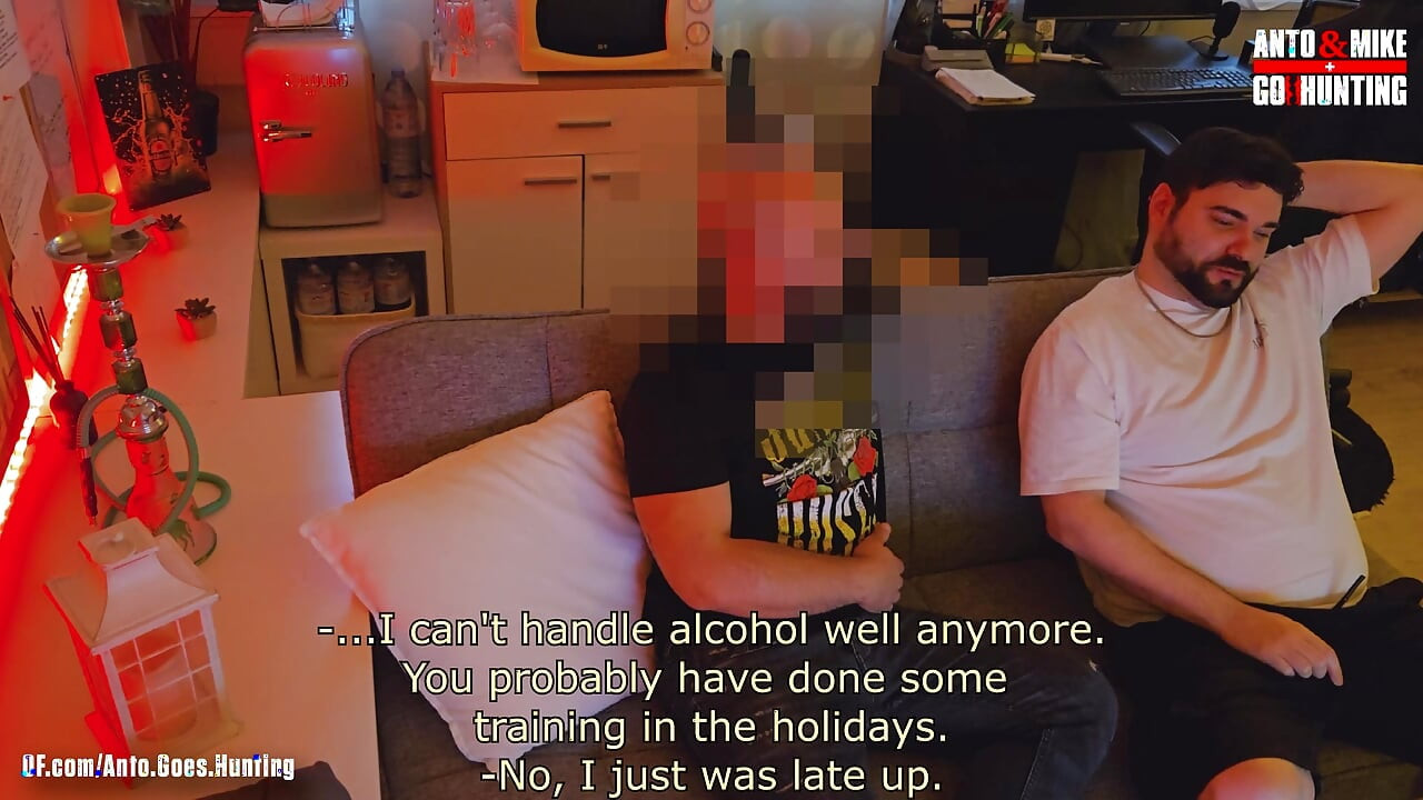 Můj hetero kamarád Steven miluje lízat jeho zadek a ochutnává moje sperma - 14. návštěva